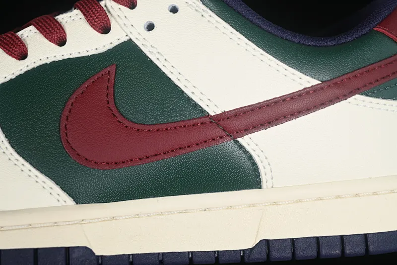 All categories Nk SB Dunk Series Nk SB Dunk Low low-top sneakers Nk SB Dunk Low "Gorge Green" SB low-top casual sneakers FV8106-361